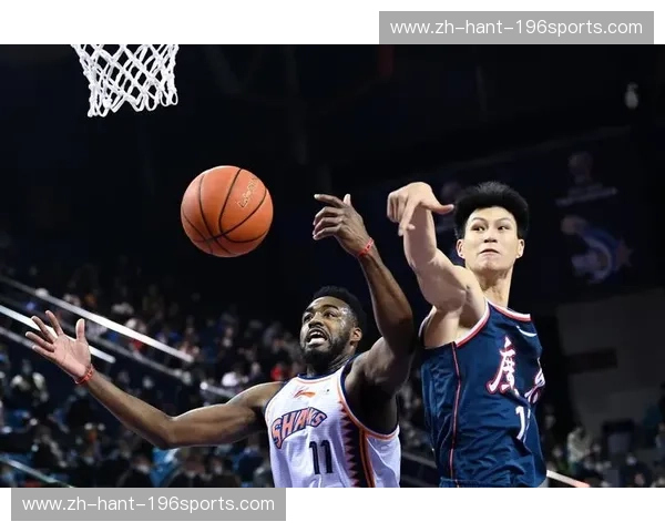 巅峰对决，荣耀之巅：CBA上海对广东，一场不容错过的篮球盛宴